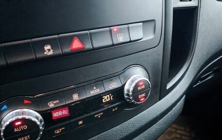 Mercedes-Benz Vito, 2015 год, 2 400 000 рублей, 17 фотография