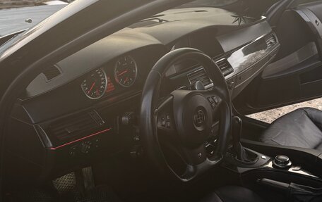 BMW 5 серия, 2005 год, 1 470 000 рублей, 14 фотография