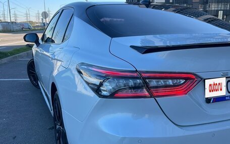 Toyota Camry, 2021 год, 4 250 000 рублей, 9 фотография