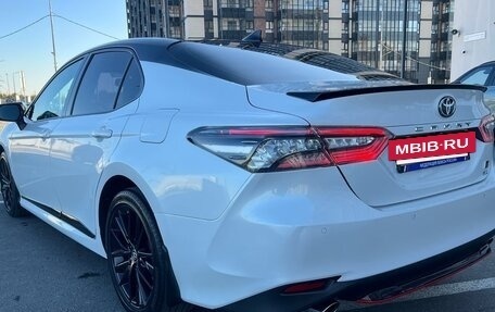 Toyota Camry, 2021 год, 4 250 000 рублей, 17 фотография