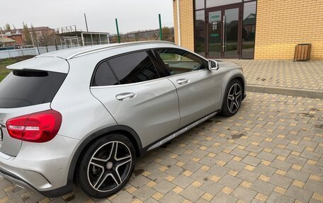 Mercedes-Benz GLA, 2014 год, 1 800 000 рублей, 3 фотография