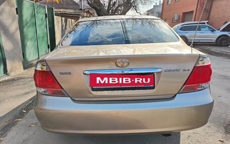 Toyota Camry V40, 2004 год, 750 000 рублей, 4 фотография