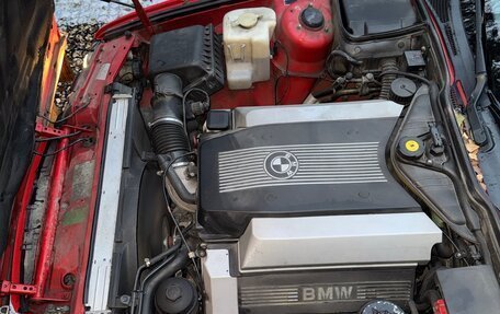 BMW 5 серия, 1993 год, 7 000 000 рублей, 15 фотография