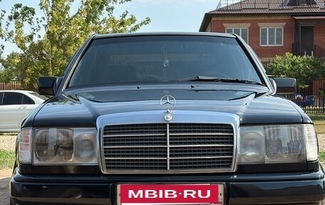 Mercedes-Benz W124, 1992 год, 650 000 рублей, 1 фотография