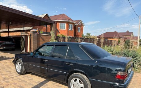 Mercedes-Benz W124, 1992 год, 650 000 рублей, 2 фотография