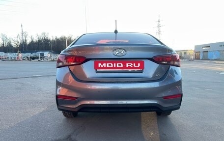 Hyundai Solaris II рестайлинг, 2017 год, 1 400 000 рублей, 4 фотография