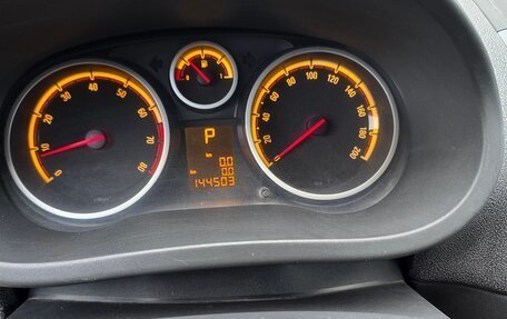 Opel Corsa D, 2011 год, 550 000 рублей, 3 фотография