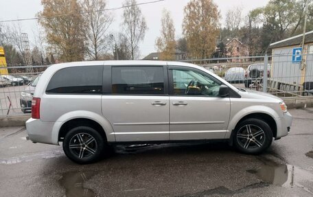Dodge Caravan V, 2009 год, 950 000 рублей, 5 фотография