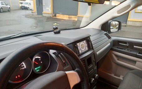 Dodge Caravan V, 2009 год, 950 000 рублей, 16 фотография