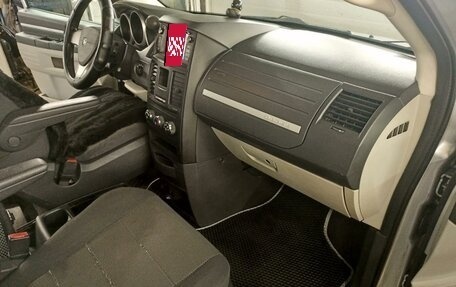 Dodge Caravan V, 2009 год, 950 000 рублей, 12 фотография