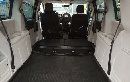 Dodge Caravan V, 2009 год, 950 000 рублей, 30 фотография