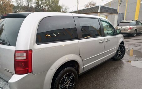 Dodge Caravan V, 2009 год, 950 000 рублей, 22 фотография