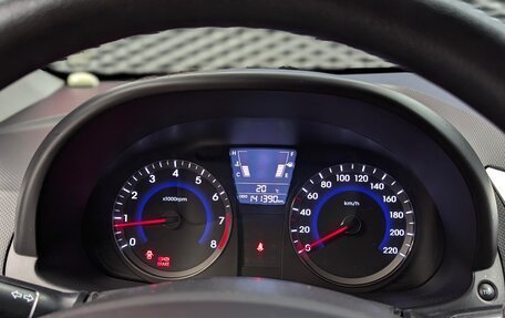 Hyundai Solaris II рестайлинг, 2013 год, 777 000 рублей, 13 фотография