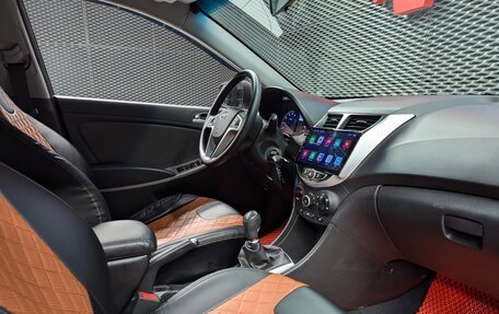 Hyundai Solaris II рестайлинг, 2013 год, 777 000 рублей, 22 фотография