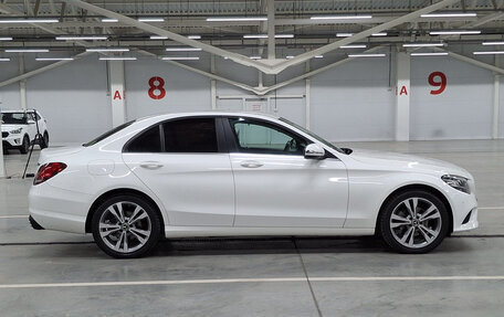 Mercedes-Benz C-Класс, 2018 год, 2 951 000 рублей, 4 фотография