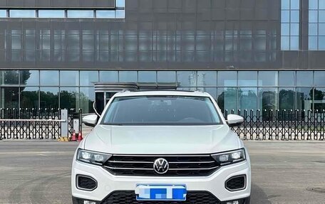 Volkswagen T-Roc I, 2021 год, 1 293 000 рублей, 1 фотография