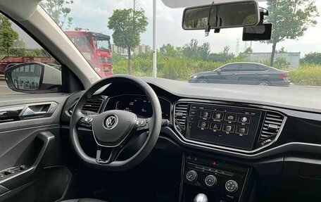 Volkswagen T-Roc I, 2021 год, 1 293 000 рублей, 12 фотография