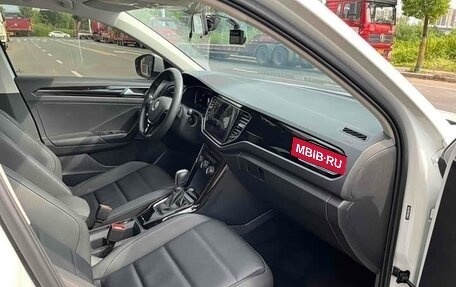 Volkswagen T-Roc I, 2021 год, 1 293 000 рублей, 7 фотография