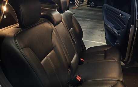 Mercedes-Benz GL-Класс, 2010 год, 2 200 000 рублей, 14 фотография