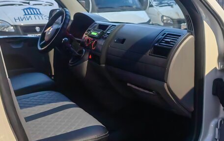 Volkswagen Transporter T5 рестайлинг, 2008 год, 1 200 000 рублей, 7 фотография