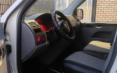 Volkswagen Transporter T5 рестайлинг, 2008 год, 1 200 000 рублей, 8 фотография