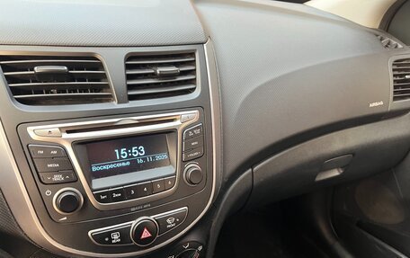 Hyundai Solaris II рестайлинг, 2016 год, 1 050 000 рублей, 18 фотография