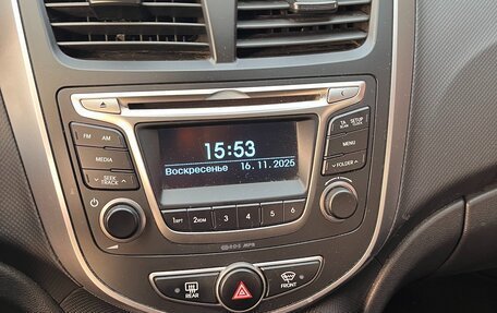 Hyundai Solaris II рестайлинг, 2016 год, 1 050 000 рублей, 17 фотография