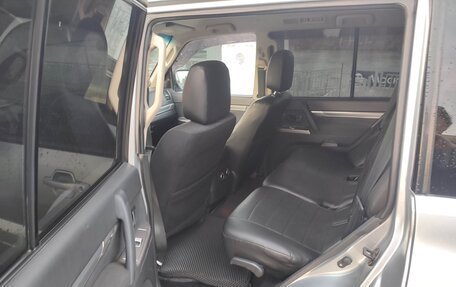 Mitsubishi Pajero IV, 2015 год, 2 150 000 рублей, 6 фотография