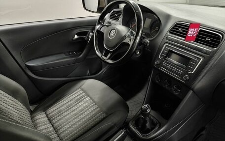 Volkswagen Polo VI (EU Market), 2016 год, 948 000 рублей, 11 фотография