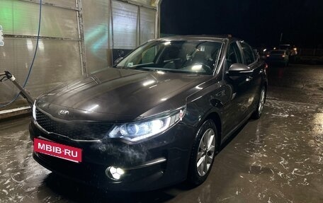 KIA Optima IV, 2017 год, 1 800 000 рублей, 10 фотография