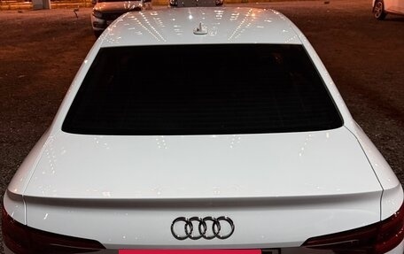 Audi A4, 2019 год, 2 500 000 рублей, 5 фотография