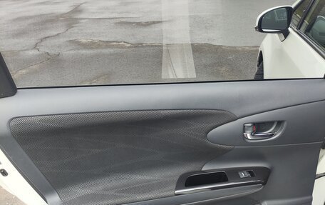 Toyota Wish II, 2012 год, 1 450 000 рублей, 14 фотография