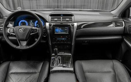 Toyota Camry, 2016 год, 1 747 000 рублей, 7 фотография