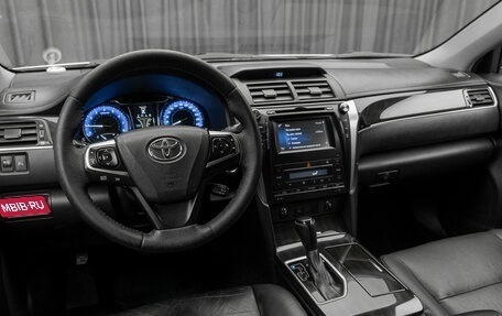 Toyota Camry, 2016 год, 1 747 000 рублей, 6 фотография