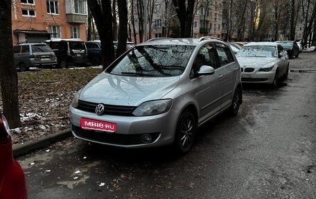 Volkswagen Golf Plus II, 2013 год, 850 000 рублей, 1 фотография