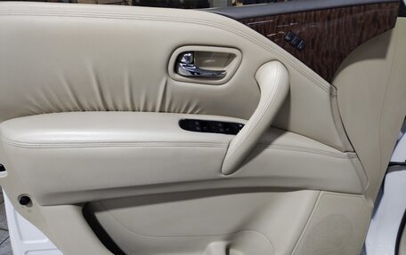 Nissan Patrol, 2010 год, 1 850 000 рублей, 5 фотография