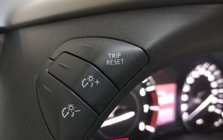 Nissan Patrol, 2010 год, 1 850 000 рублей, 17 фотография