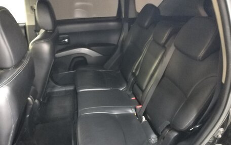 Mitsubishi Outlander III рестайлинг 3, 2008 год, 650 000 рублей, 17 фотография