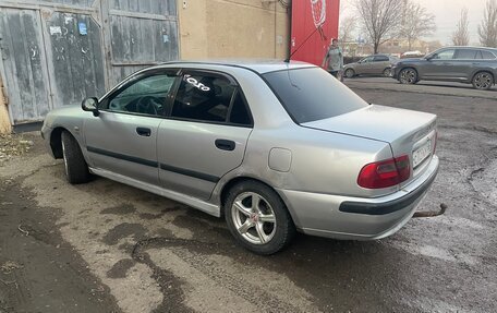 Mitsubishi Carisma I, 2002 год, 200 000 рублей, 4 фотография