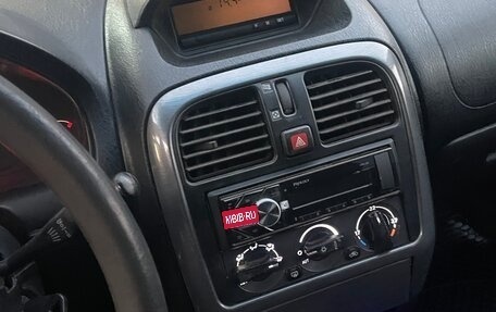 Mitsubishi Carisma I, 2002 год, 200 000 рублей, 9 фотография