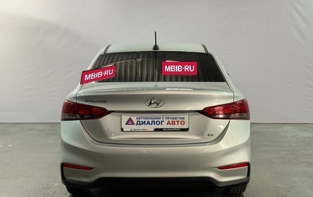 Hyundai Solaris II рестайлинг, 2017 год, 1 114 000 рублей, 3 фотография