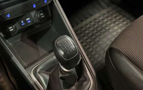 Hyundai Solaris II рестайлинг, 2017 год, 1 114 000 рублей, 11 фотография