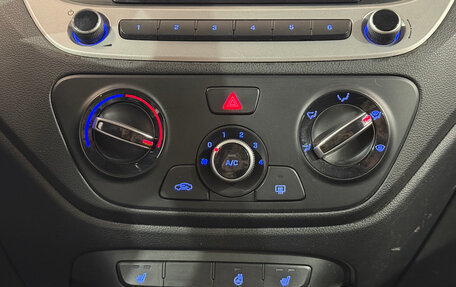Hyundai Solaris II рестайлинг, 2017 год, 1 114 000 рублей, 13 фотография