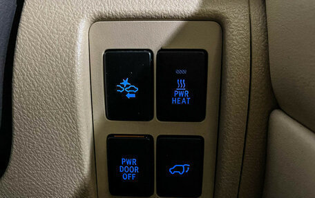 Toyota Land Cruiser 200, 2016 год, 4 997 000 рублей, 15 фотография