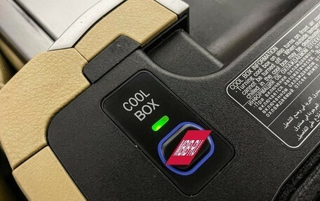 Toyota Land Cruiser 200, 2016 год, 4 997 000 рублей, 17 фотография