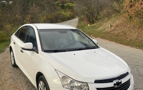 Chevrolet Cruze II, 2014 год, 830 000 рублей, 3 фотография