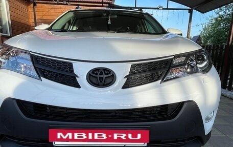 Toyota RAV4, 2015 год, 2 000 000 рублей, 17 фотография