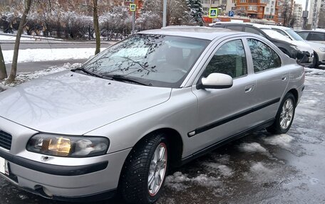 Volvo S60 III, 2001 год, 580 000 рублей, 2 фотография