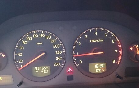 Volvo S60 III, 2001 год, 580 000 рублей, 38 фотография