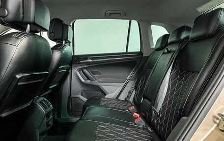 Volkswagen Tiguan II, 2017 год, 2 697 000 рублей, 10 фотография